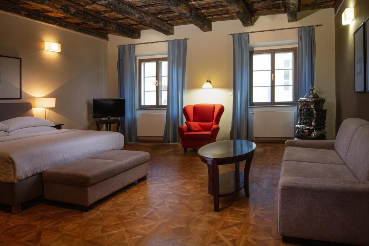 Charles Bridge Rooms & Suites By Sivek Hotels Praha Bagian luar foto